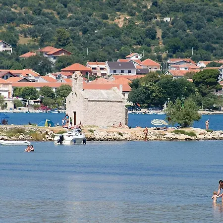 2 Bedroom Beautiful In Tatil Evi