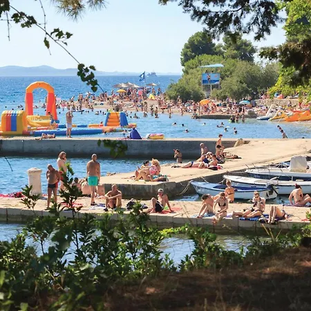 2 Bedroom Beautiful In Posedarje