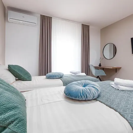 2 Bedroom Beautiful In *