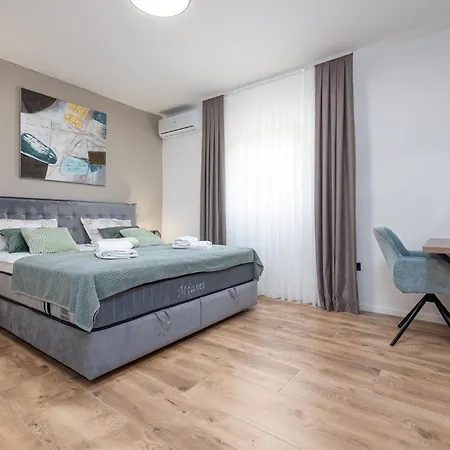 2 Bedroom Beautiful In *