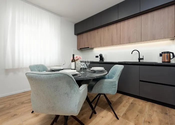 2 Bedroom Beautiful In